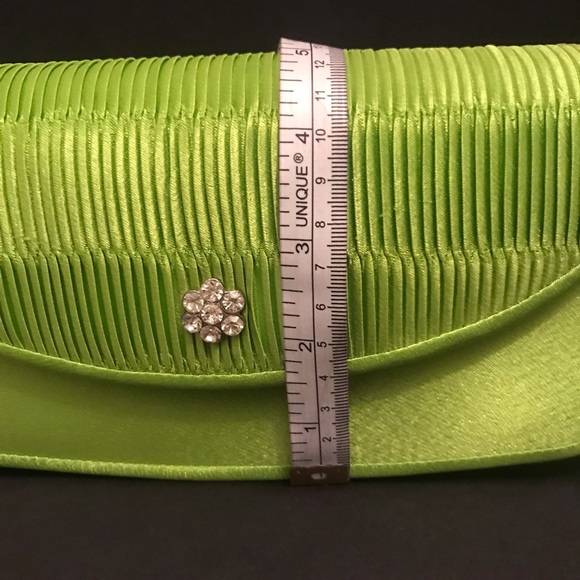Lime Green Evening Purse - Picture 8 of 9